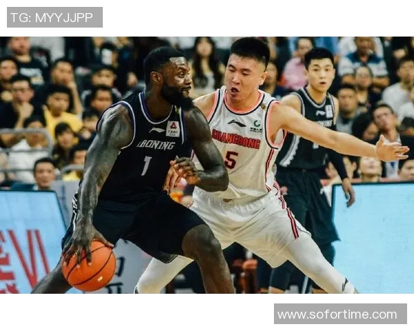 重庆篮球队强势领跑锦标赛积分榜总分达到61分引发关注